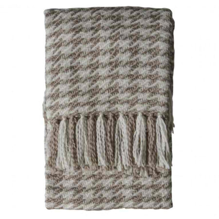 Gallery Interiors Houndstooth Woven Throw in Oatmeal Cream