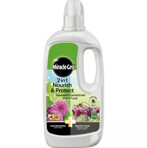 Miracle Gro 2 in 1 Nurish and Protect Seaweed Plant Food - 800 ml