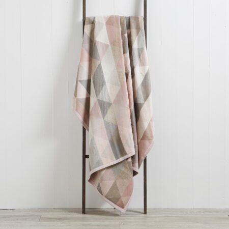 Thermosoft Pink Geo 220cm x 240cm Blanket Pink, Grey and White